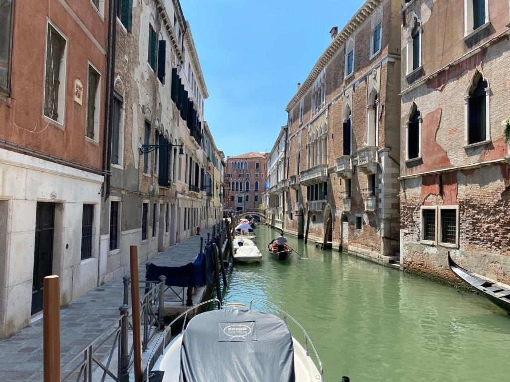 Suite Canal View Veneţia Exterior foto