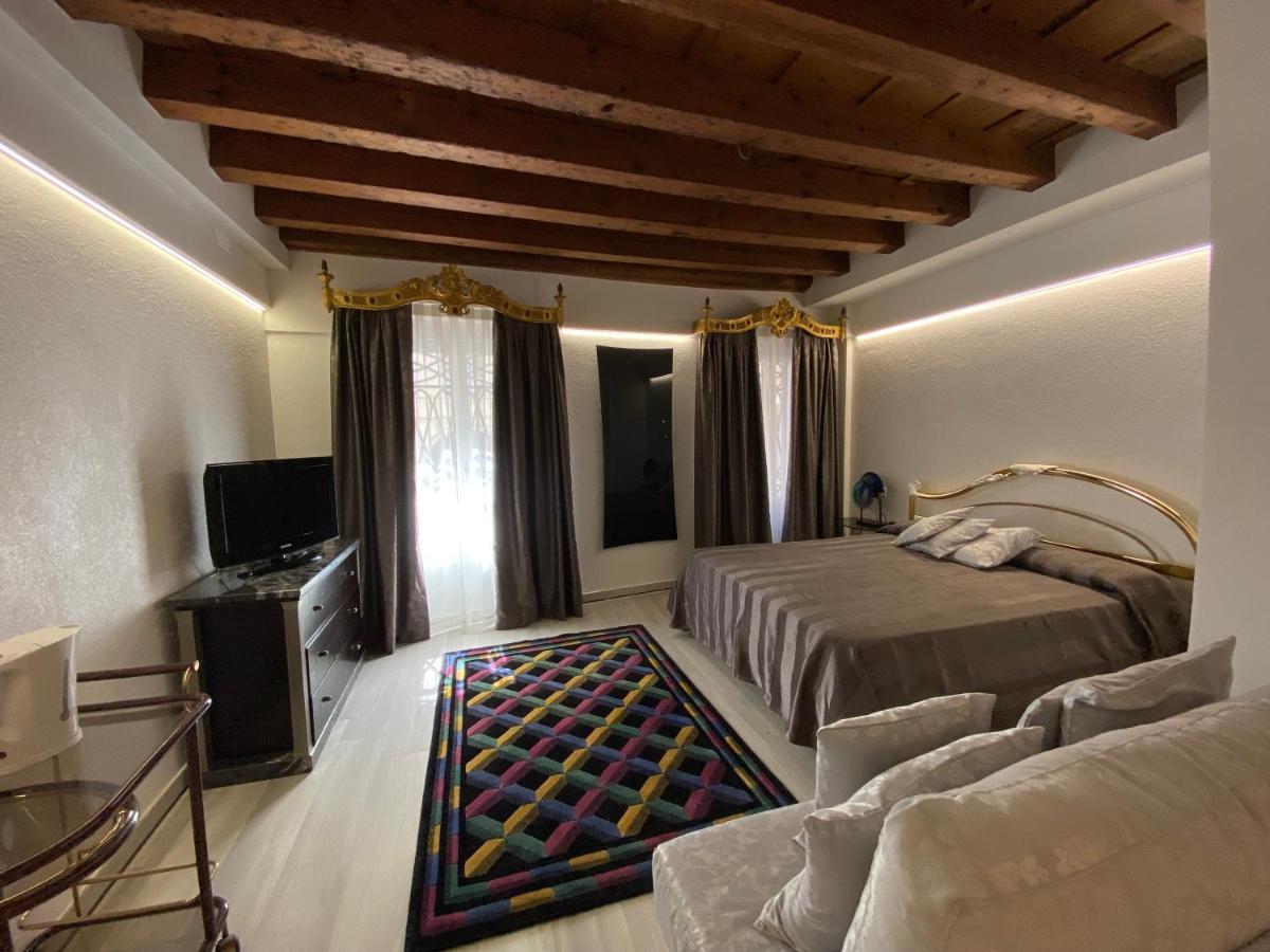 Suite Canal View Veneţia Exterior foto